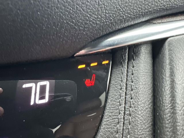 Used 2020 Cadillac XT5 Premium Luxury w/ LPO, Floor Liner Package image 47