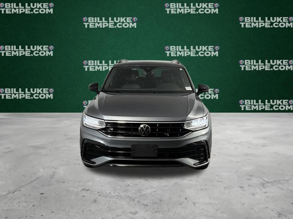 Used 2024 Volkswagen Tiguan SE R-Line image 4