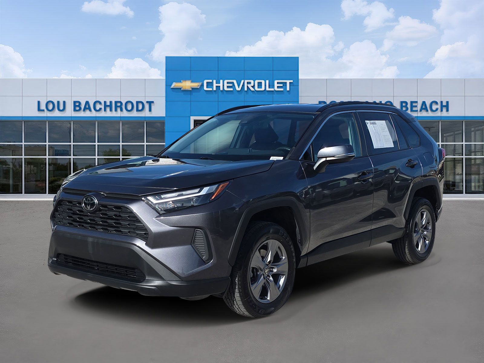 Used 2024 Toyota RAV4 XLE image 3