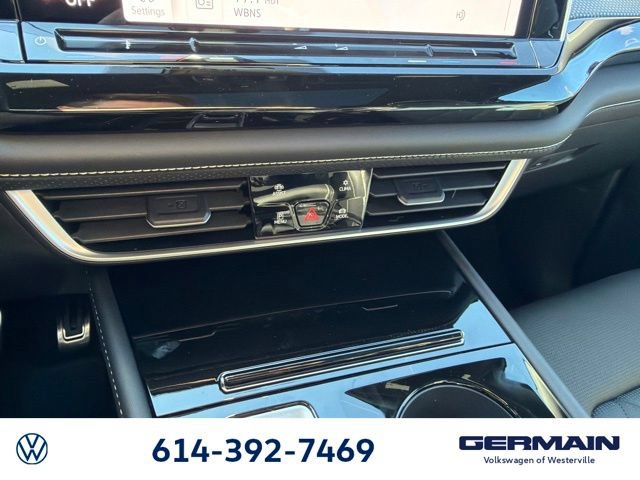 New 2026 Volkswagen Atlas Cross Sport SEL Premium R-Line AWD/4WD image 24