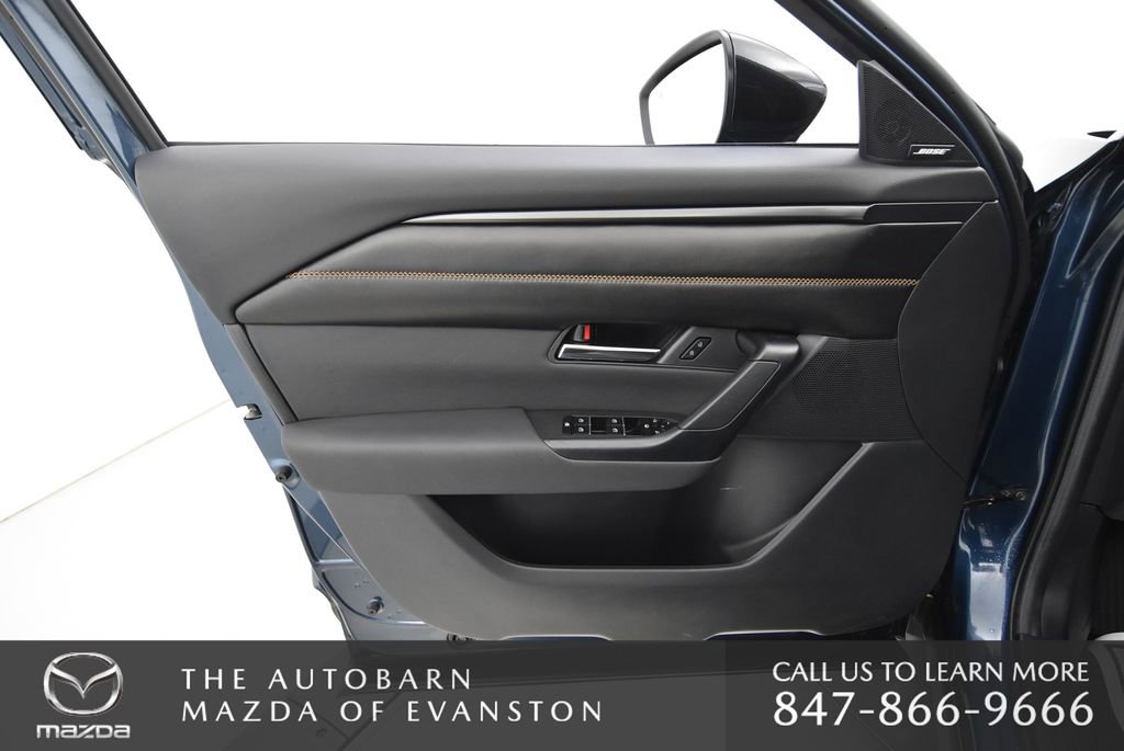 Certified 2025 MAZDA CX-50 2.5 Hybrid w/ Premium Plus Pkg image 32