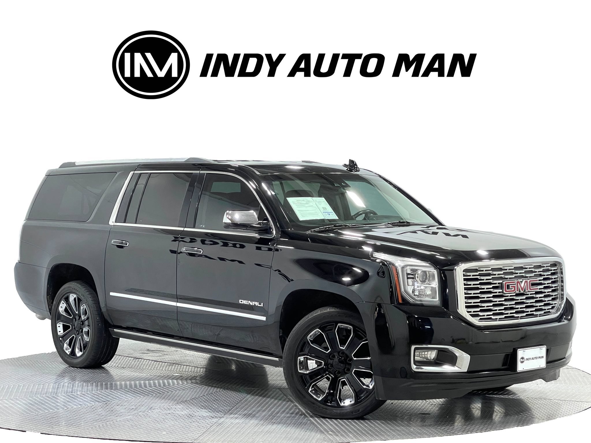 Used 2019 GMC Yukon XL Denali w/ Denali Ultimate Package AWD/4WD image 2