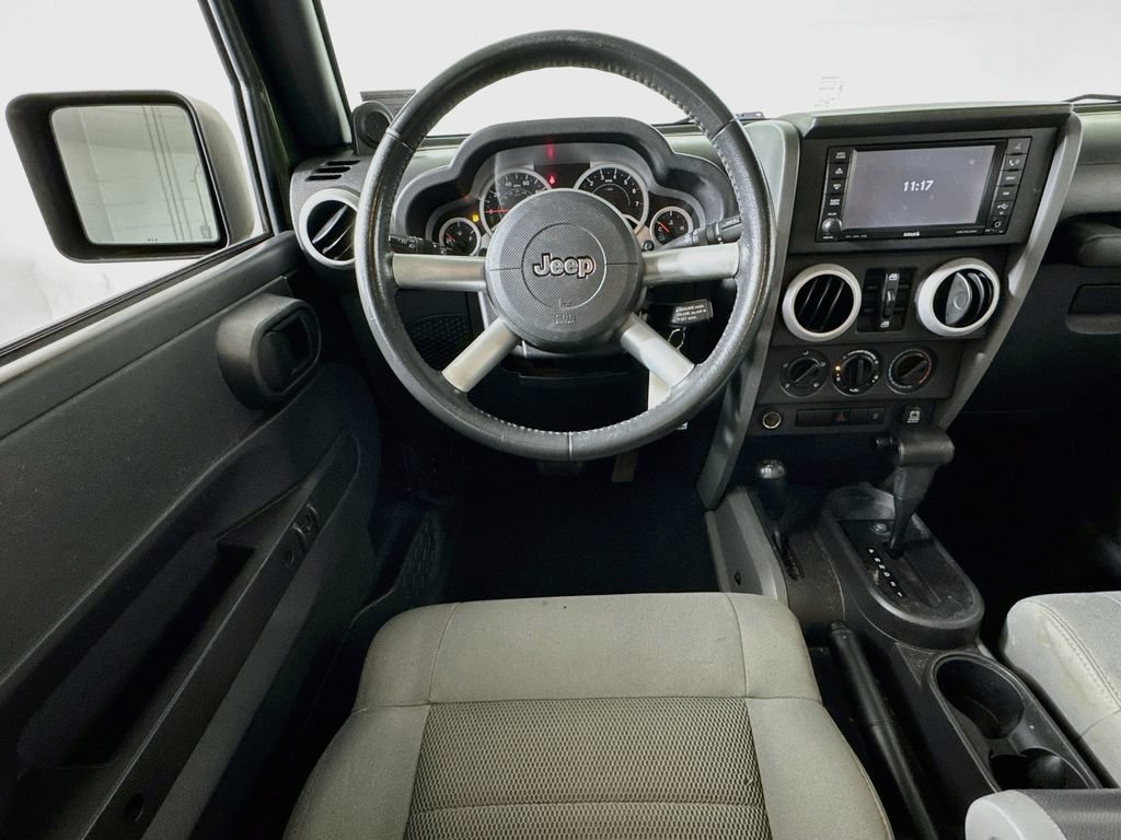Used 2008 Jeep Wrangler Unlimited Sahara w/ Dual Top Group AWD/4WD image 19