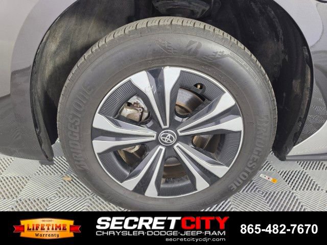 Used 2024 Toyota bZ4X XLE w/ Weather Package AWD/4WD image 9