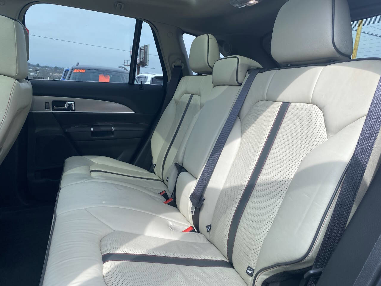 Used 2014 Lincoln MKX AWD w/ Equipment Group 102A image 20