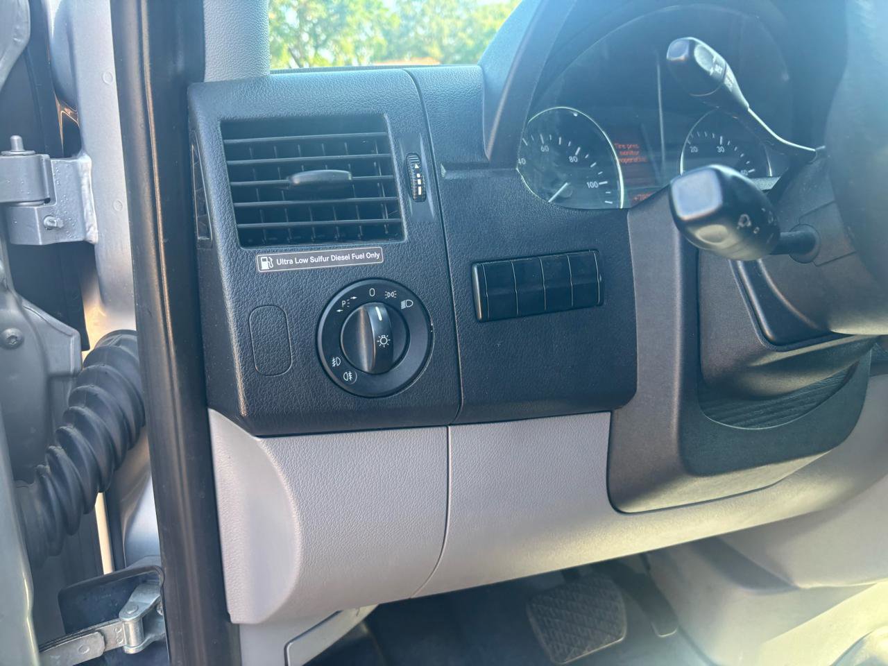 Used 2007 Dodge Sprinter 2500 w/ Cooling Group RWD image 18