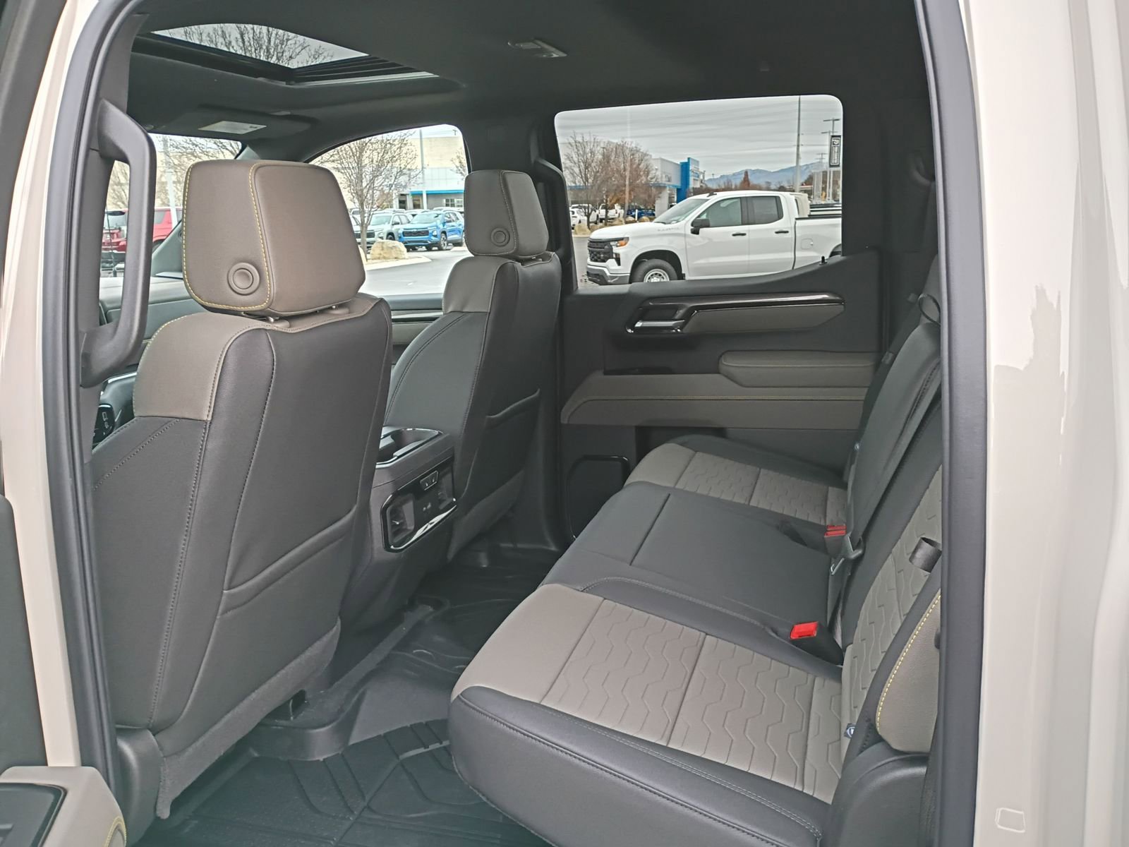 New 2026 Chevrolet Silverado 1500 ZR2 image 26