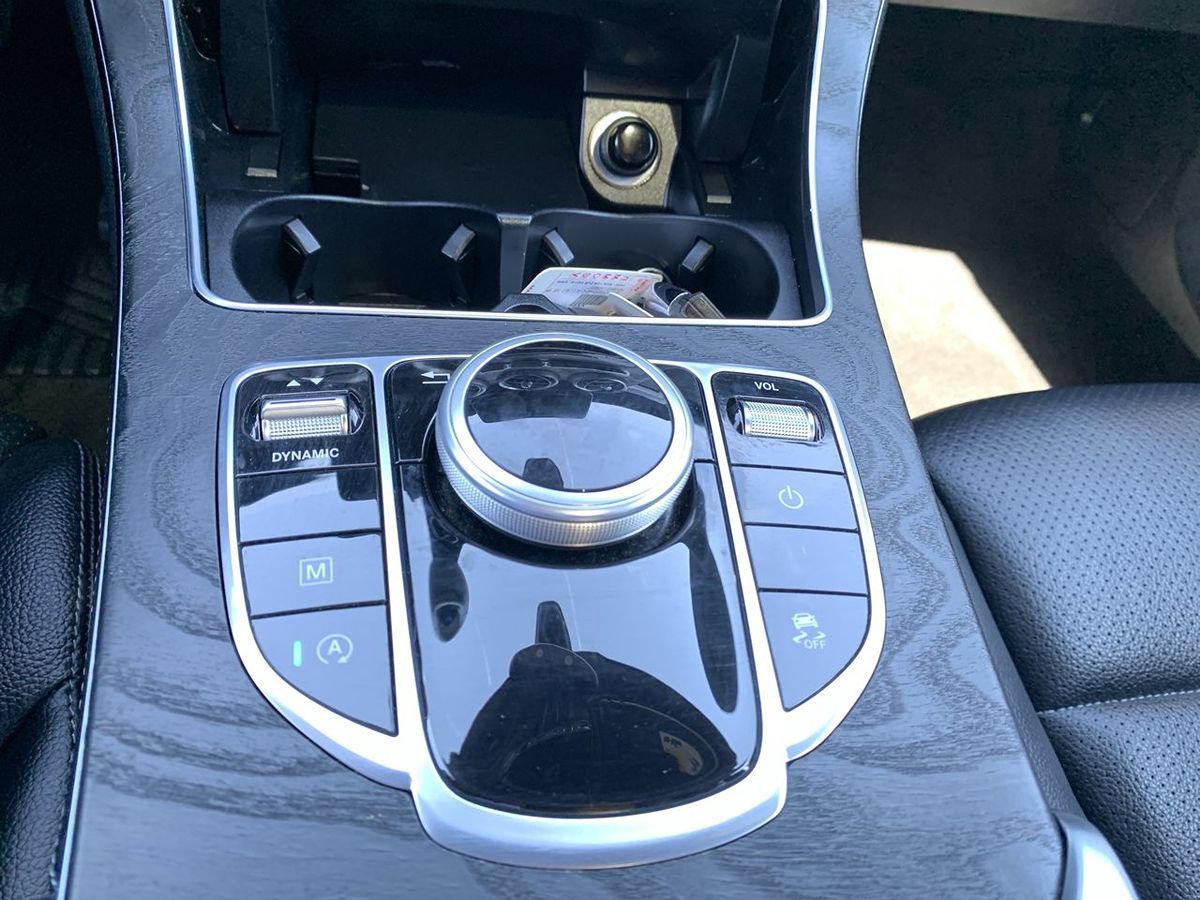 Used 2018 Mercedes-Benz GLC 300 4MATIC image 25