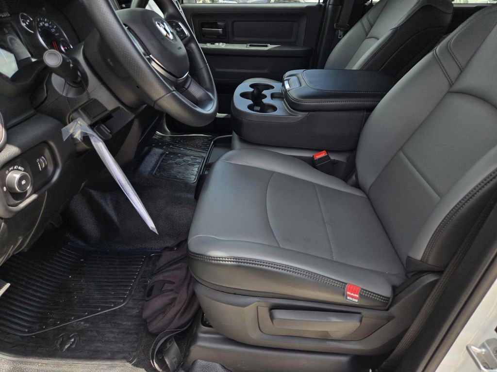 New 2026 RAM 5500 Tradesman w/ Chrome Appearance Group AWD/4WD image 18