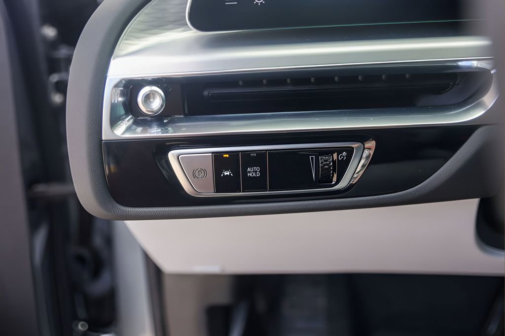 Certified 2025 Cadillac Lyriq Sport AWD/4WD image 14