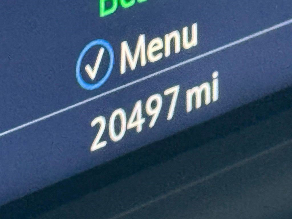 Certified 2025 Cadillac XT6 Premium Luxury image 3