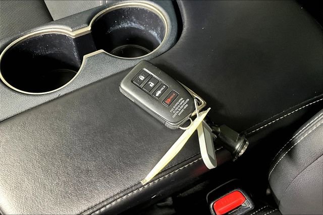 Used 2020 Lexus IS 300 image 10