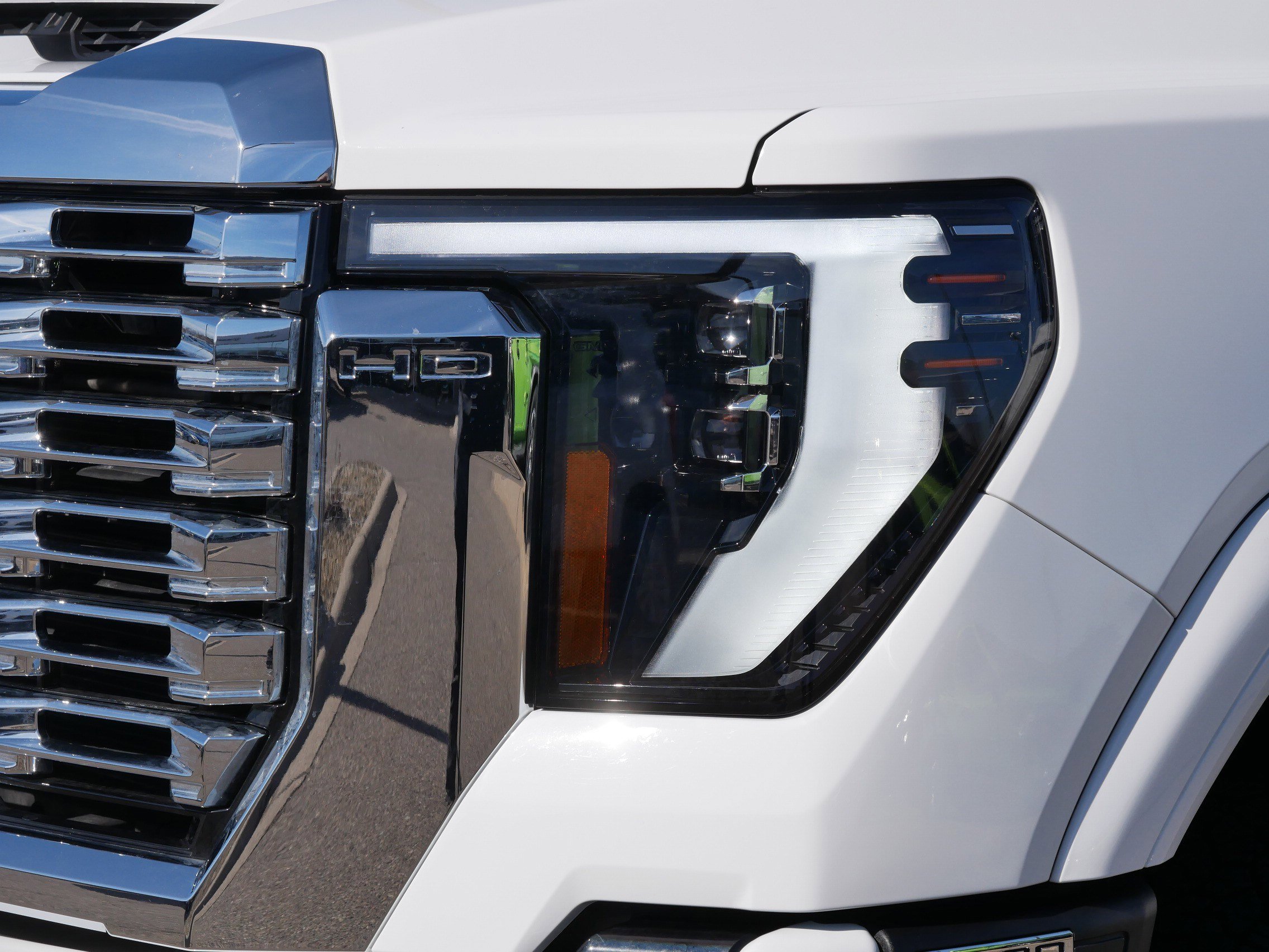 Used 2025 GMC Sierra 2500 Denali w/ Denali Reserve Package AWD/4WD image 16