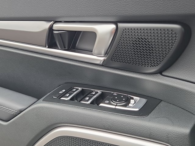 Used 2025 Kia Telluride LX FWD image 45