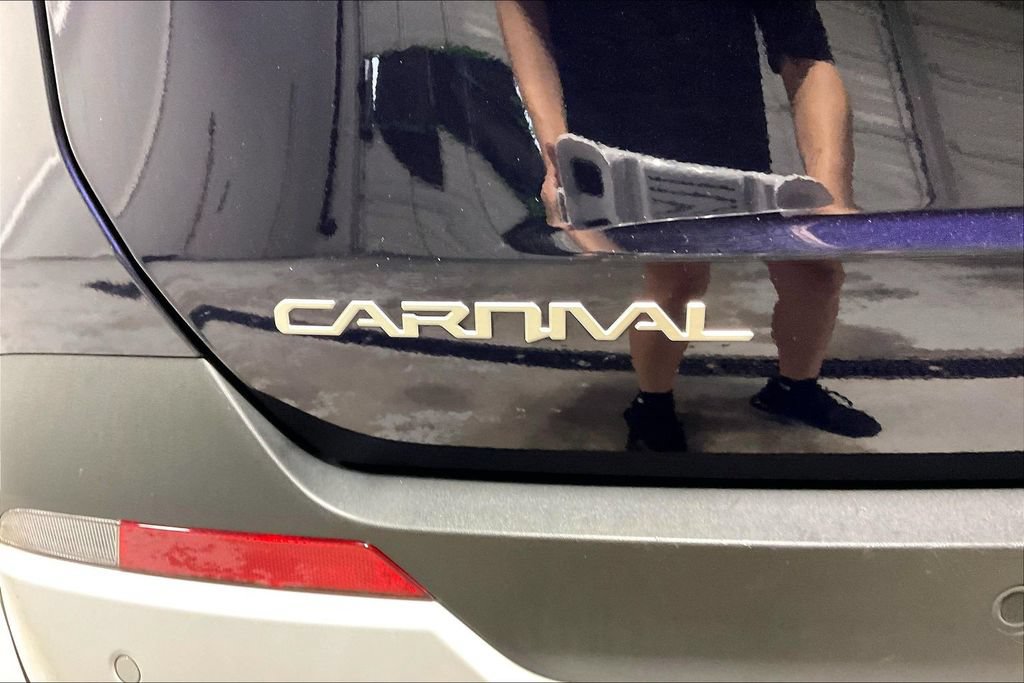 Used 2026 Kia Carnival LXS FWD image 39