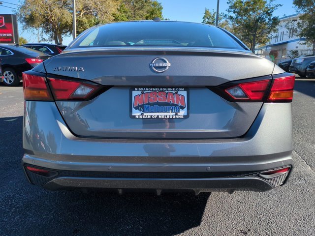 Used 2025 Nissan Altima 2.5 SV image 6