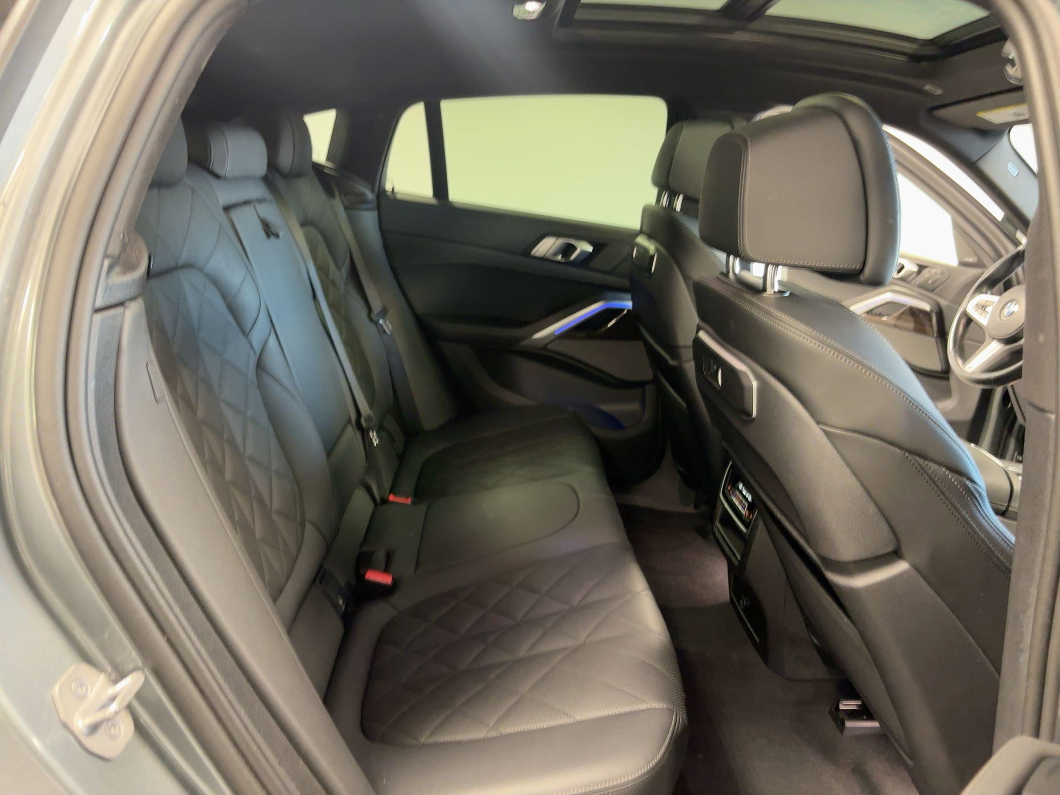 Certified 2024 BMW X6 xDrive40i image 30