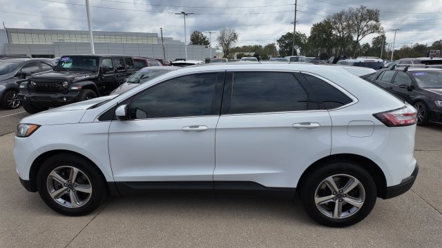 Used 2021 Ford Edge SEL w/ Convenience Package AWD/4WD image 4