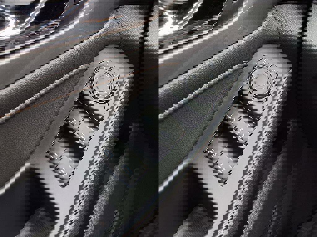 Used 2023 Chevrolet Traverse LT w/ LPO, Floor Liner Package image 19