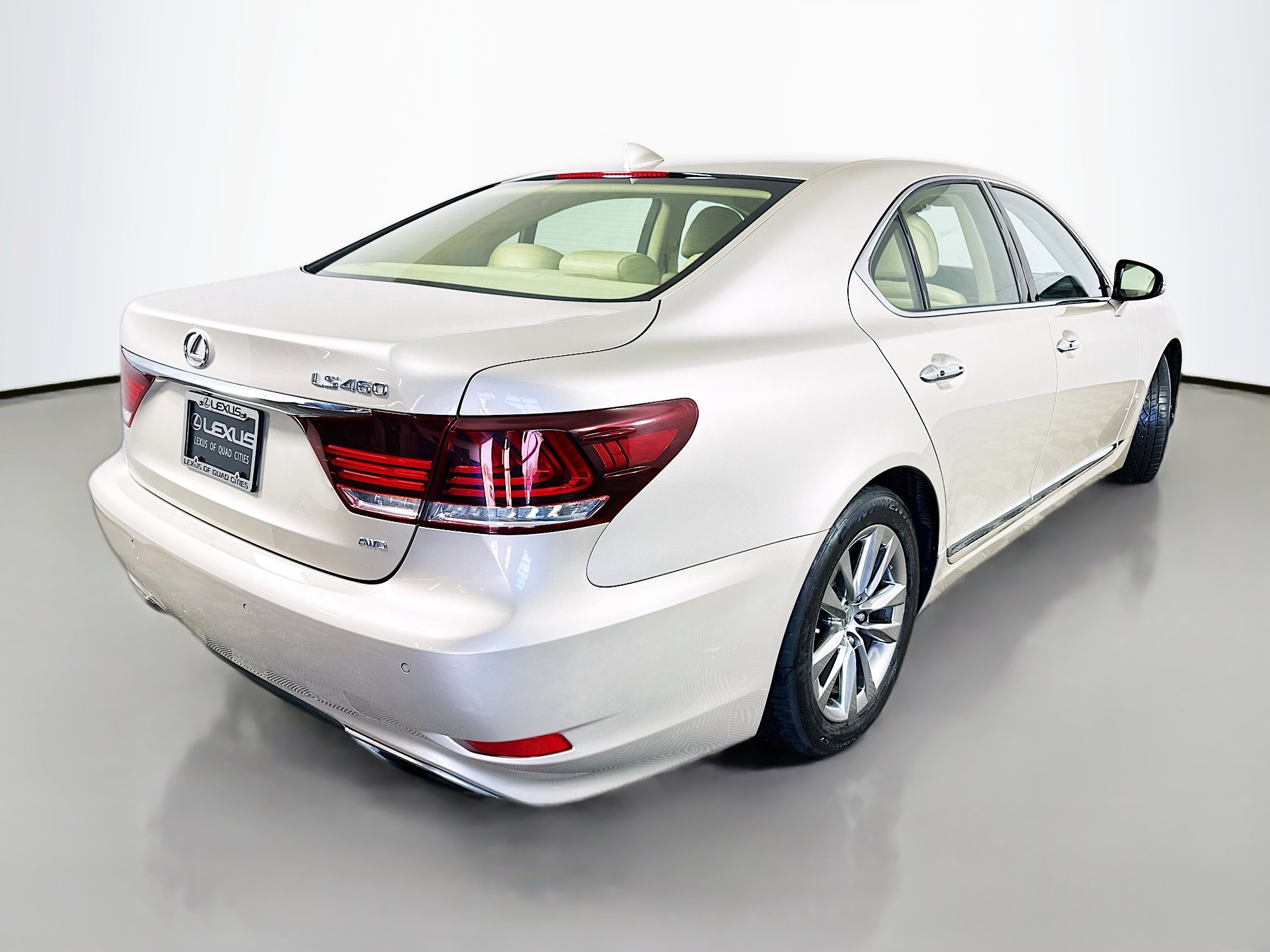 Used 2015 Lexus LS 460 AWD w/ Comfort Package image 7
