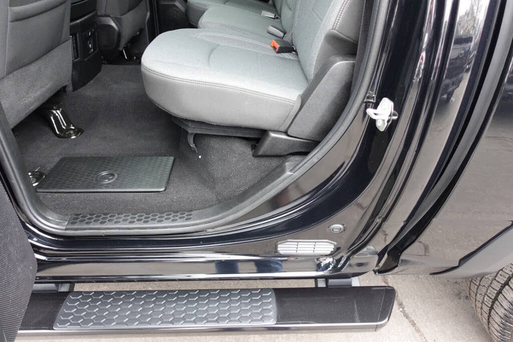 Used 2023 RAM 1500 Warlock AWD/4WD image 22