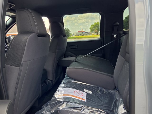 New 2027 Nissan Frontier SV w/ SV Convenience Package RWD image 6