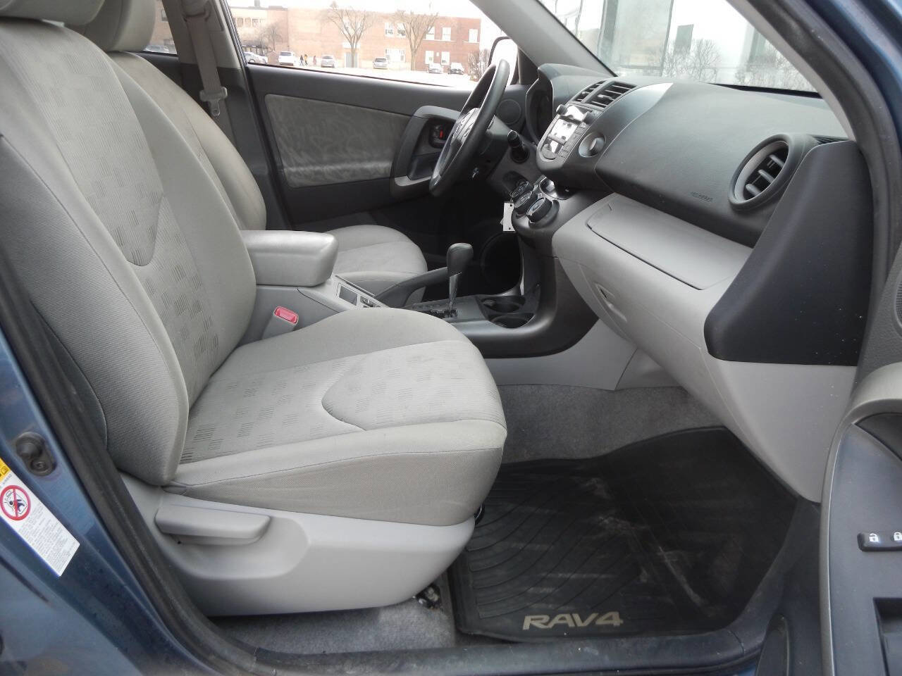 Used 2009 Toyota RAV4 2WD image 35