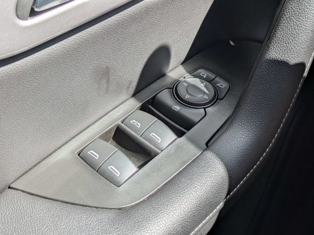 Used 2023 Chevrolet Blazer LT FWD image 24