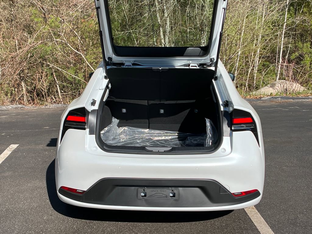 New 2026 Toyota Prius LE FWD image 10