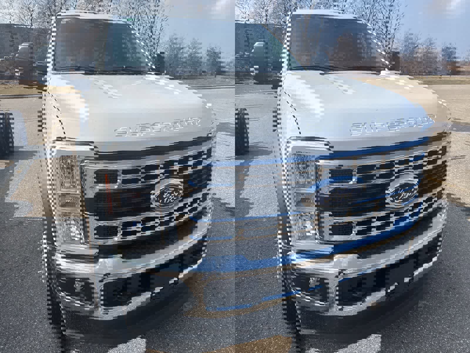 New 2023 Ford F450 XLT w/ XLT Value Package image 16