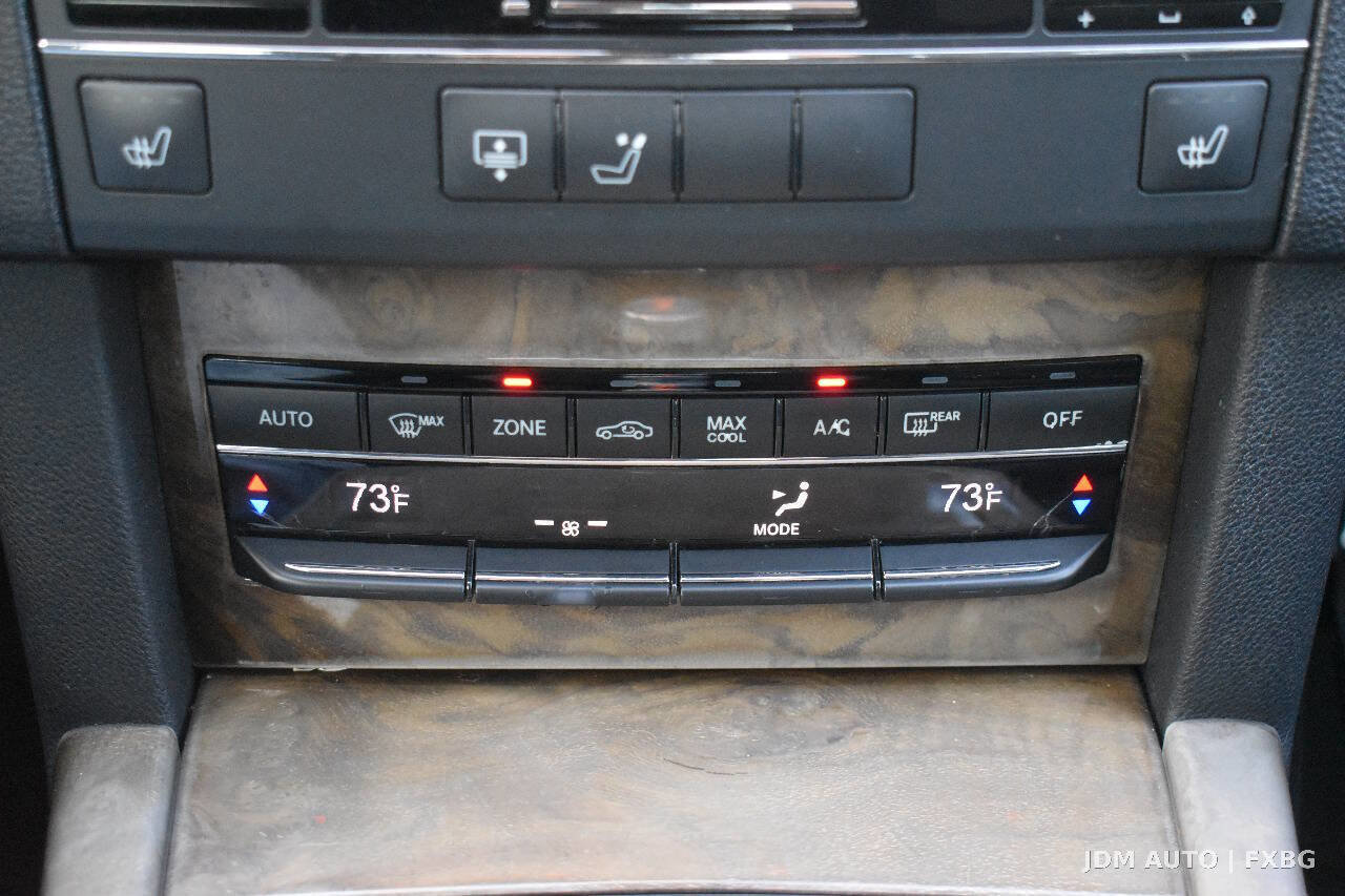 Used 2010 Mercedes-Benz E 350 Sedan image 29