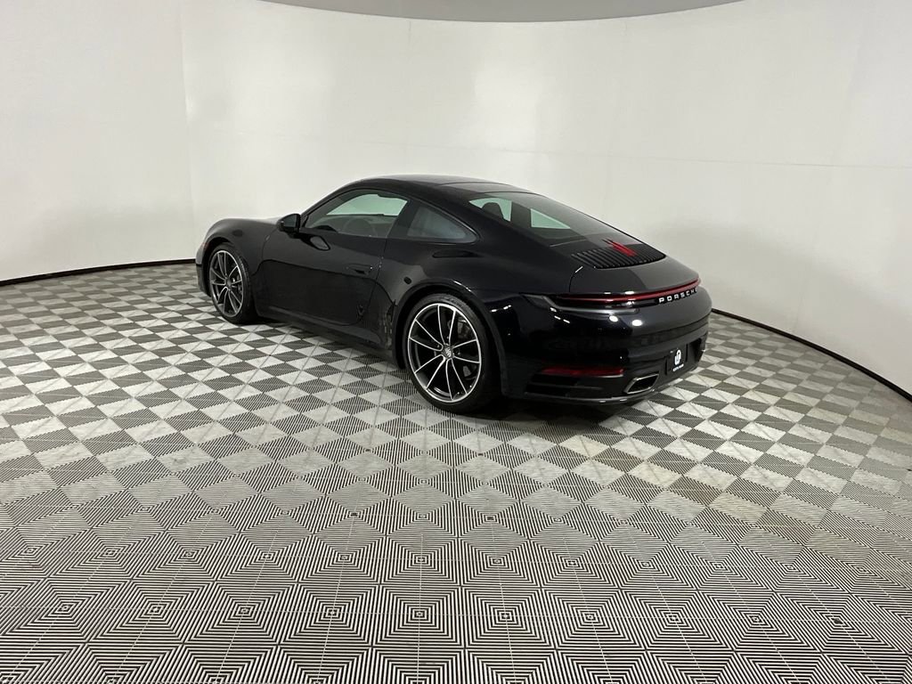 Used 2021 Porsche 911 Carrera RWD image 3