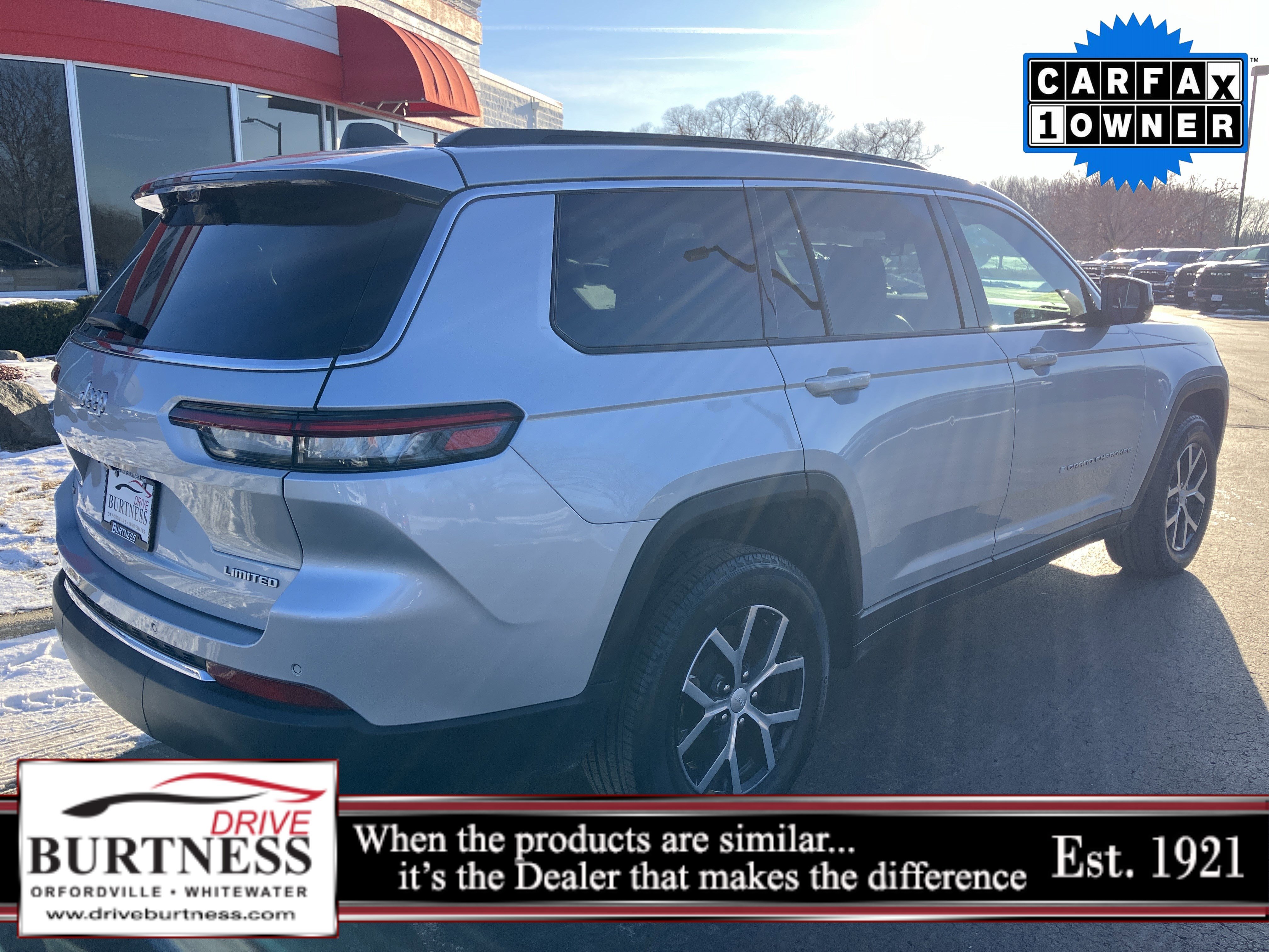 Used 2024 Jeep Grand Cherokee L Limited w/ Luxury Tech Group II image 22