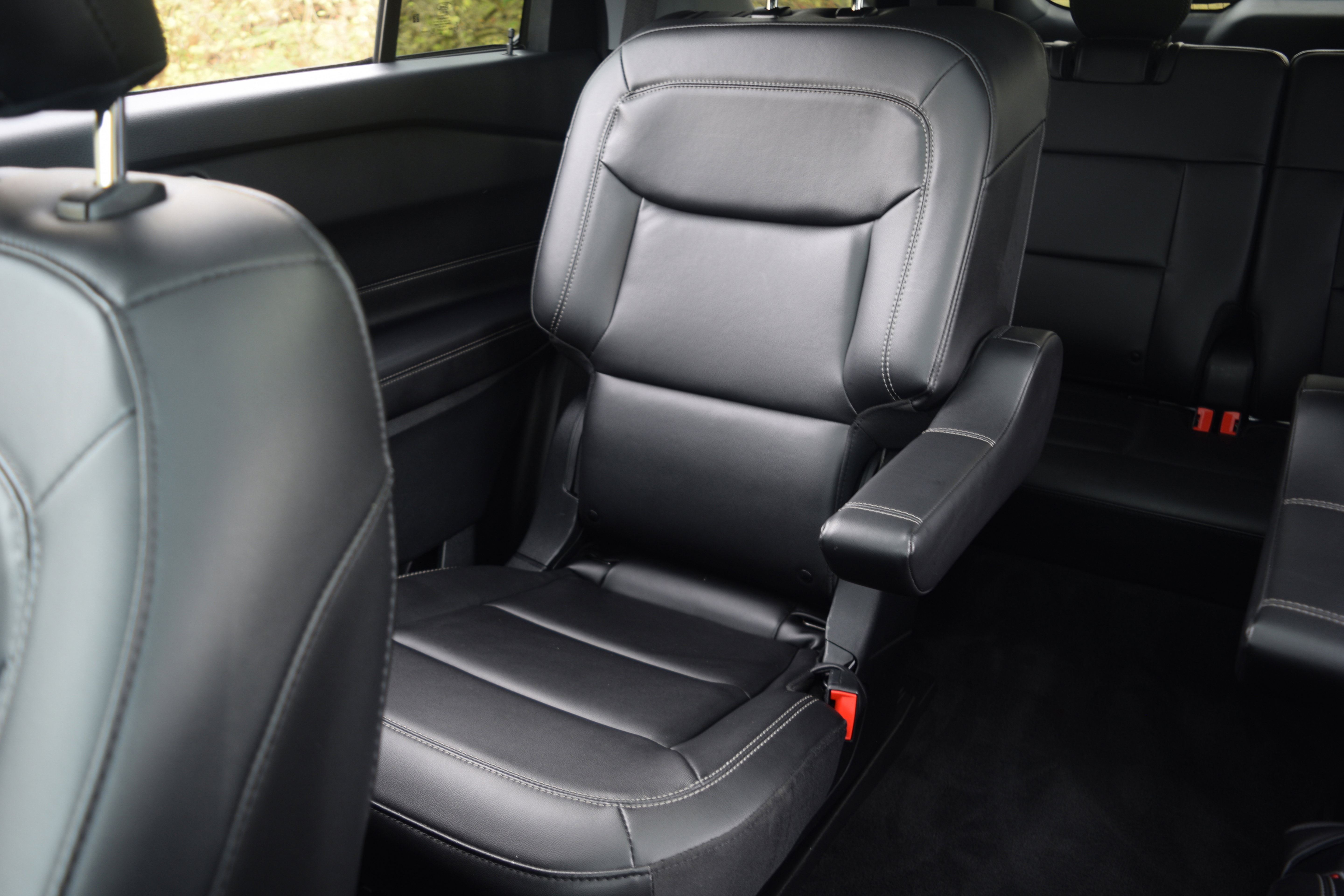 Used 2023 Ford Explorer XLT w/ Equipment Group 202A image 15