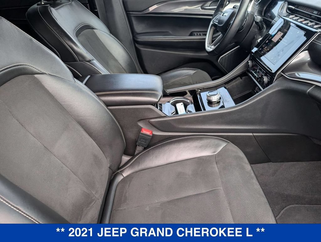 Used 2021 Jeep Grand Cherokee L Laredo AWD/4WD image 38