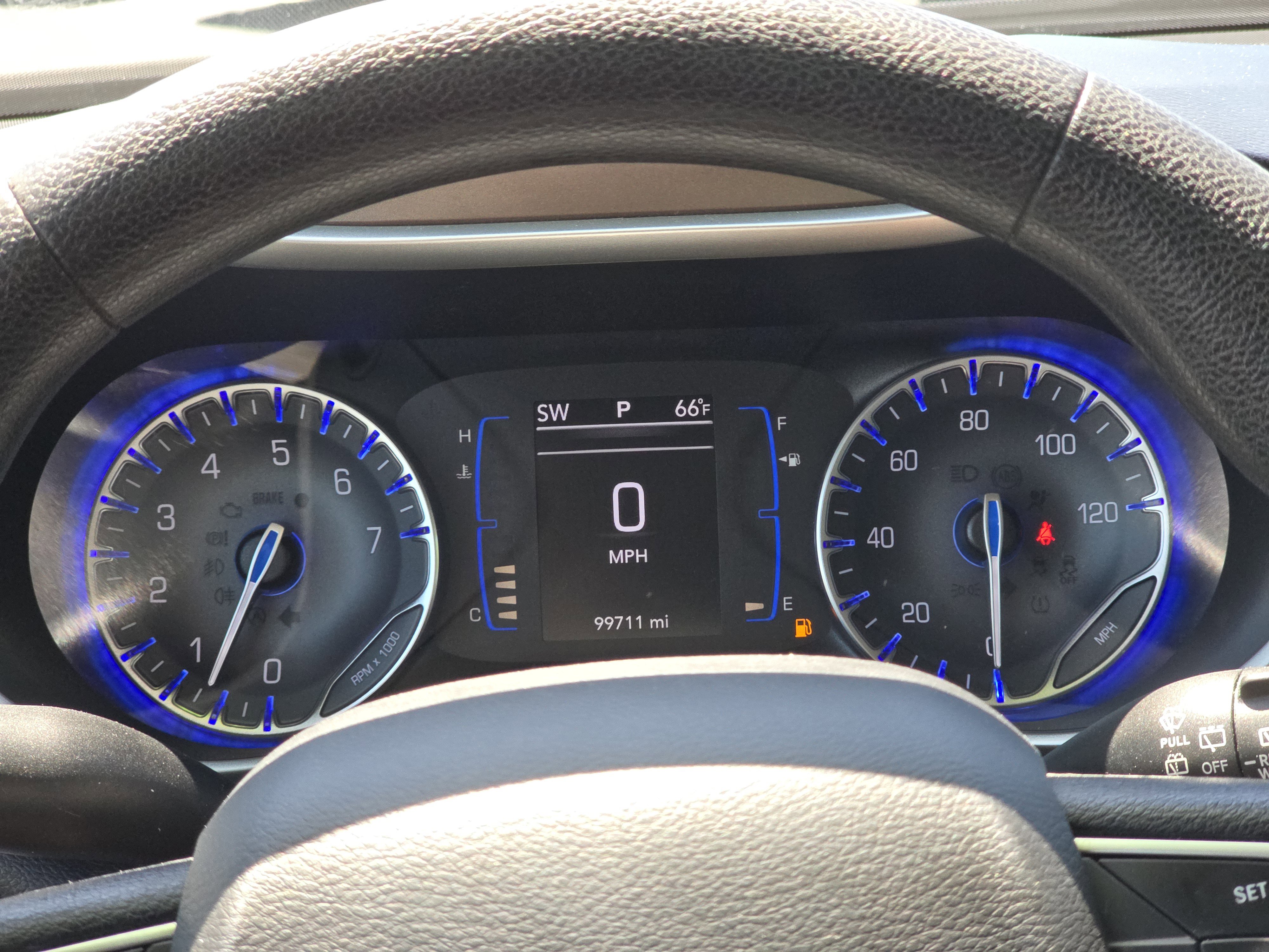 Used 2019 Chrysler Pacifica Touring Plus w/ Tire & Wheel Group FWD image 29