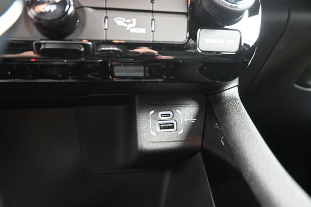 New 2026 Jeep Compass Latitude AWD/4WD image 29