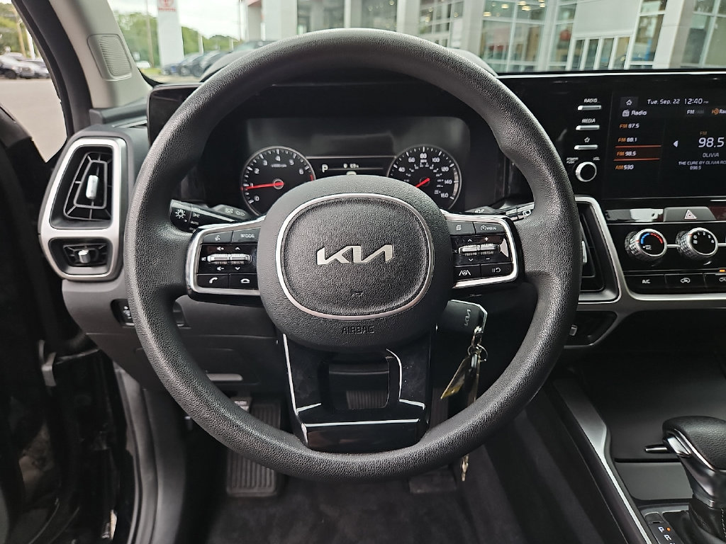 Used 2022 Kia Sorento LX AWD/4WD image 19