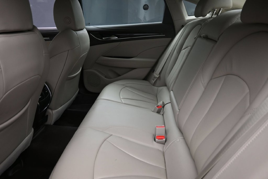 Used 2017 Buick LaCrosse Premium w/ Driver Confidence Package #2 FWD image 12