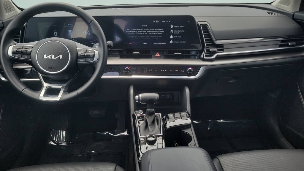 Used 2025 Kia Sportage EX FWD image 19