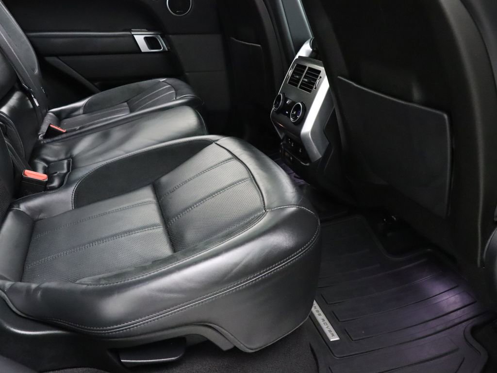 Used 2019 Land Rover Range Rover Sport HST image 35