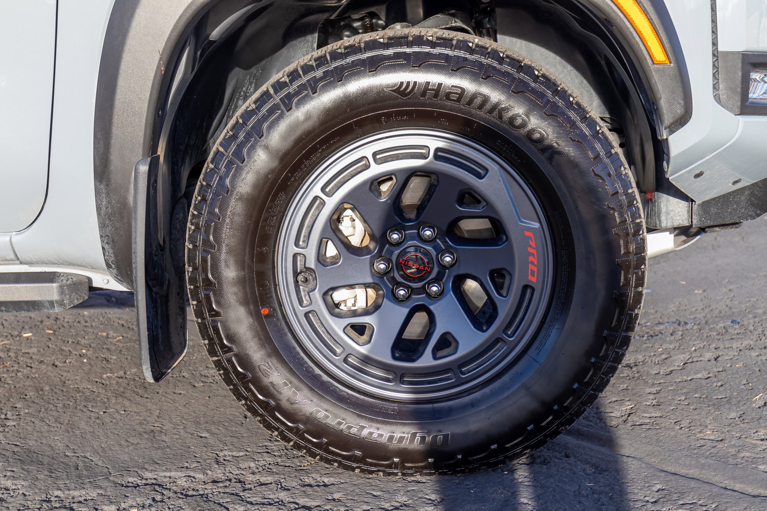 Used 2025 Nissan Frontier PRO-4X image 28