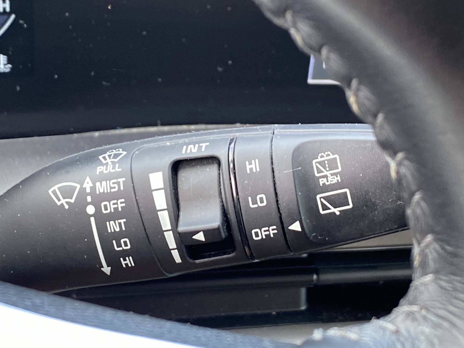 Used 2023 Kia Telluride LX AWD/4WD image 19
