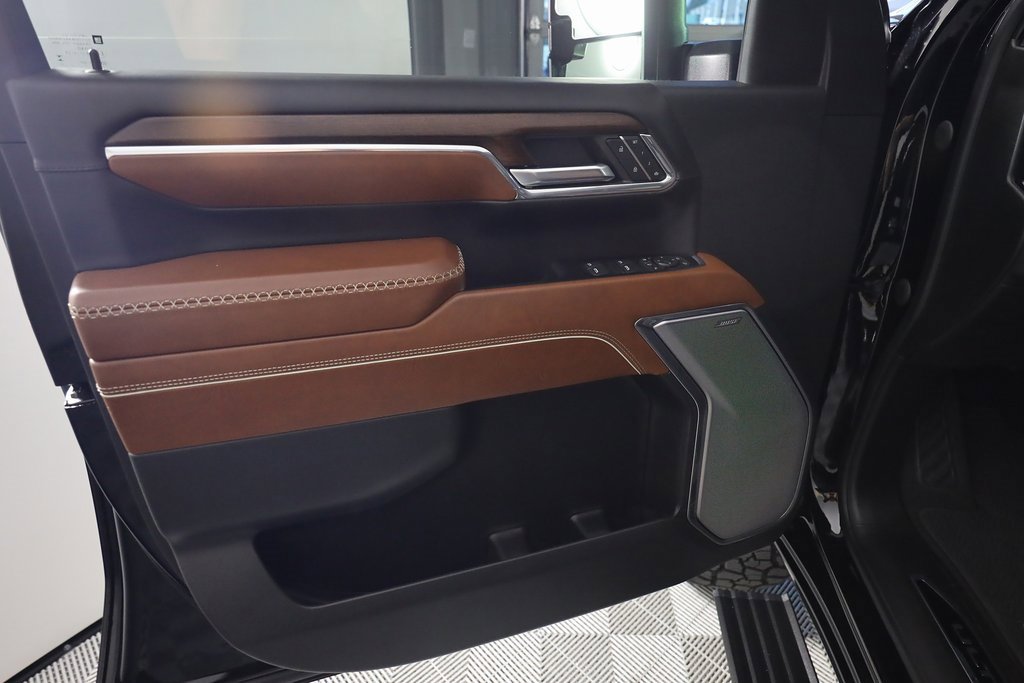 Used 2024 GMC Sierra 3500 Denali Ultimate image 15