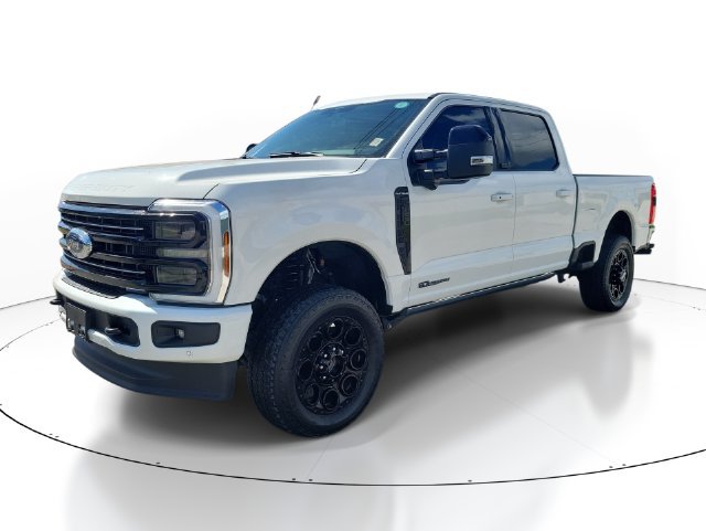 Certified 2025 Ford F250 Platinum AWD/4WD image 2