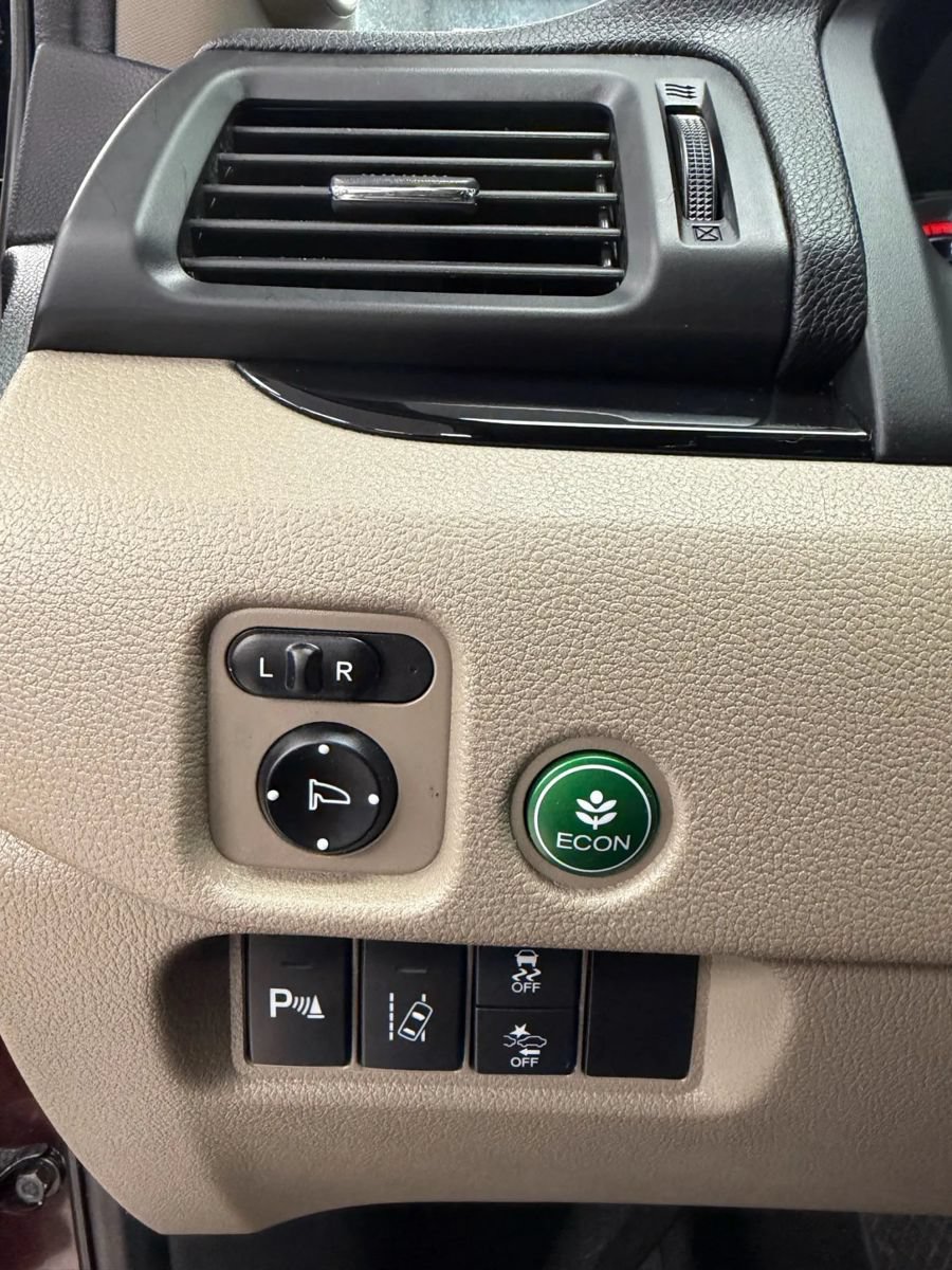 Used 2016 Honda Pilot Elite image 25