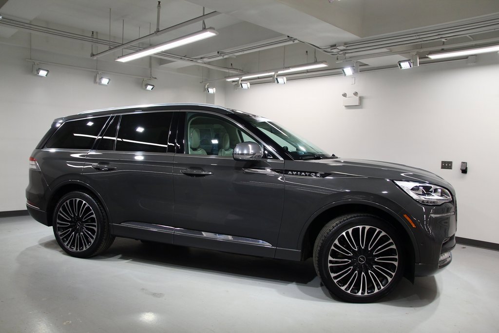 Used 2021 Lincoln Aviator Black Label w/ Dynamic Handling Package image 9