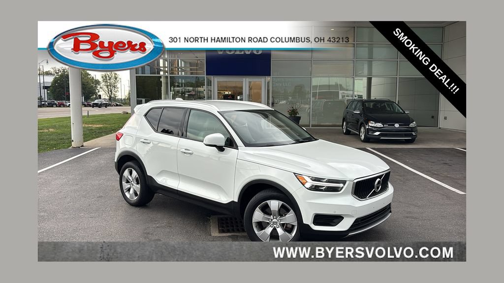 Used 2020 Volvo XC40 T5 Momentum