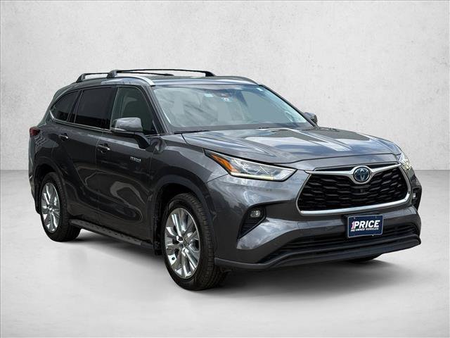 Used 2021 Toyota Highlander Limited FWD image 3