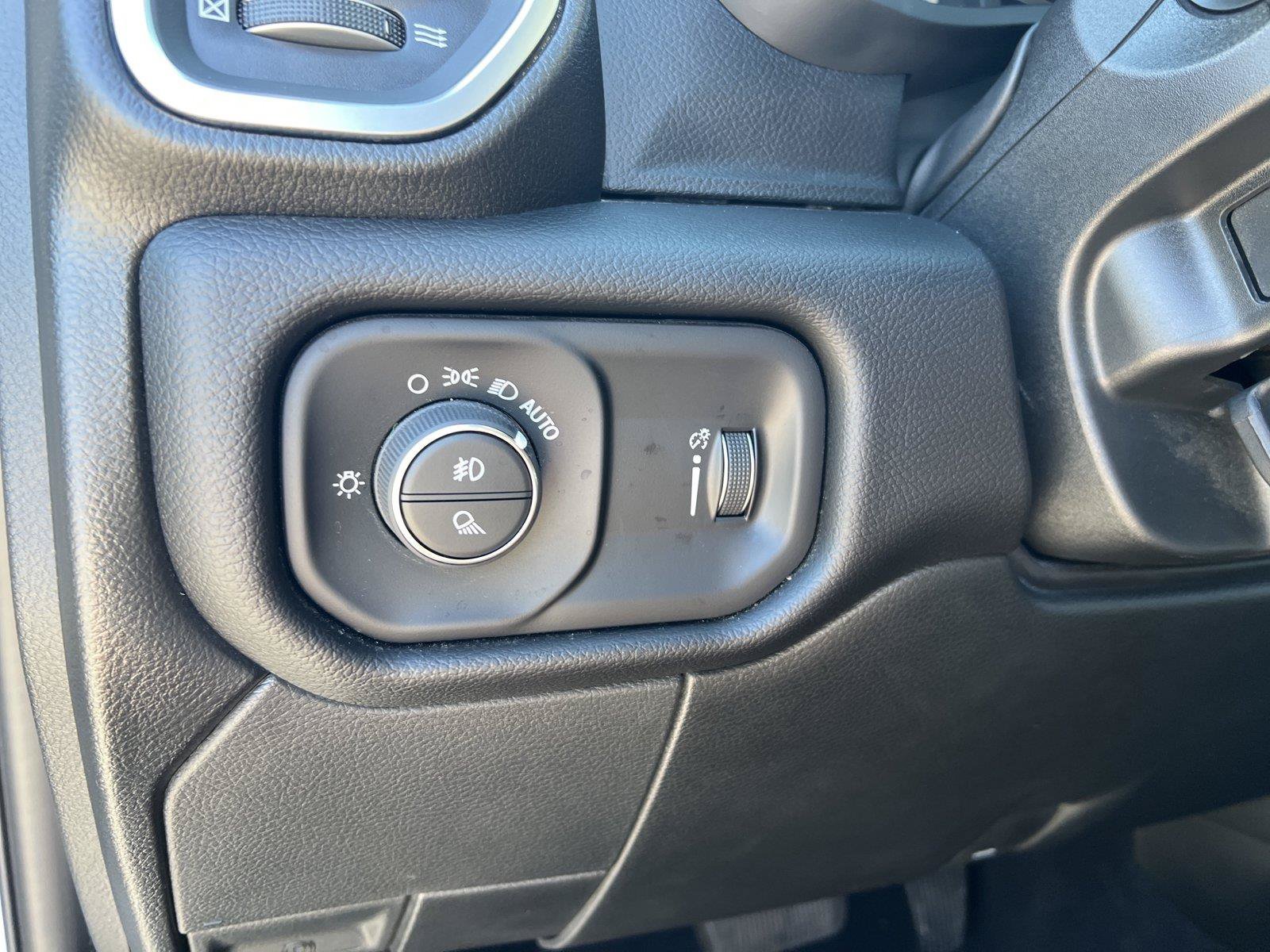 Used 2026 RAM 2500 Big Horn AWD/4WD image 12